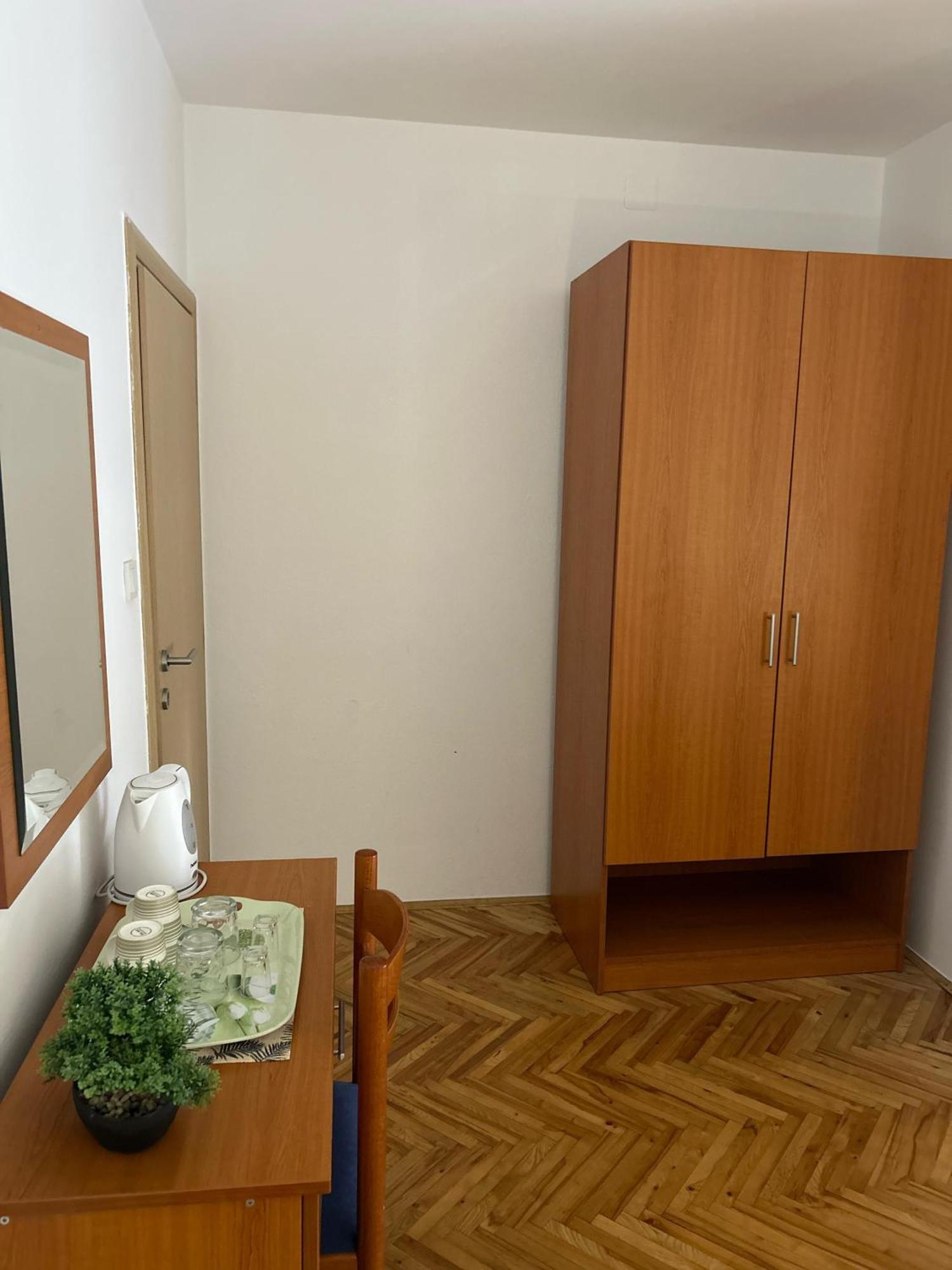 Olea Apartment *